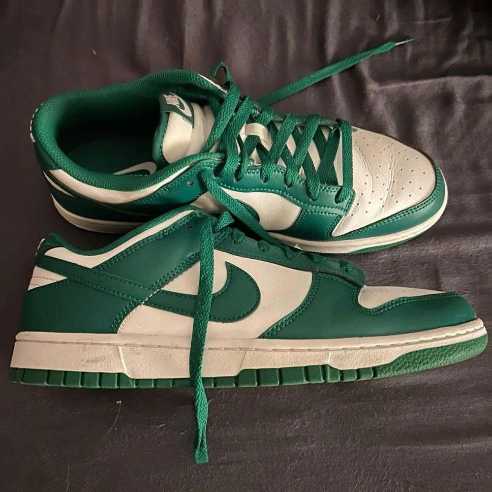 Men’s Nike dunks - Picture 2 of 2